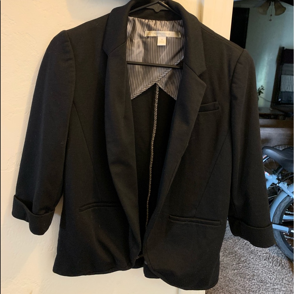 Women’s black suit jacket